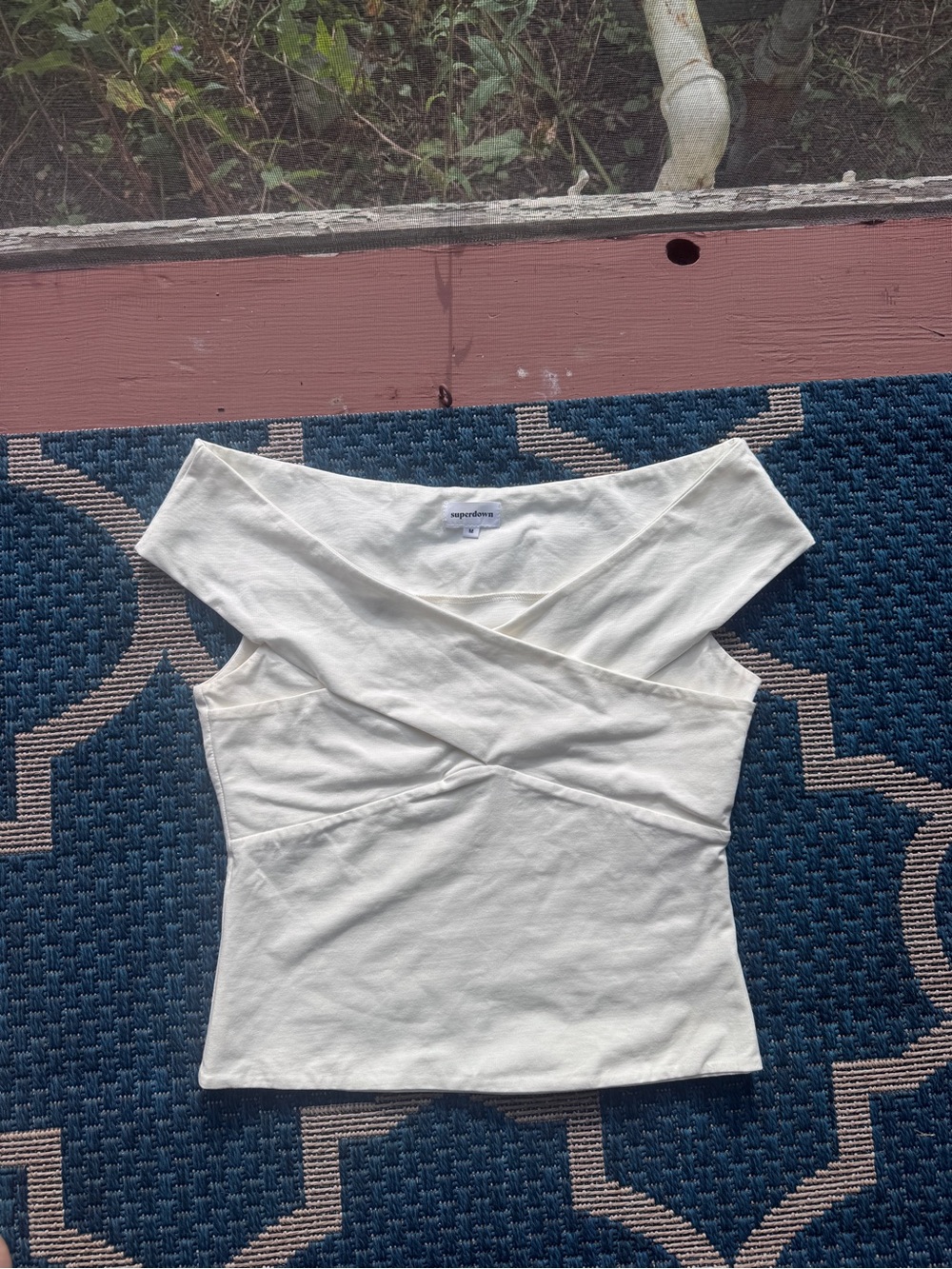 superdown Off-Shoulder White Crisscross Crop Top